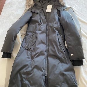 Slim-fit parka coat